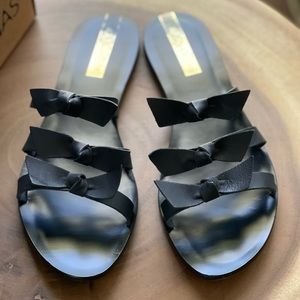 Kaanas Bow Detail Sandals